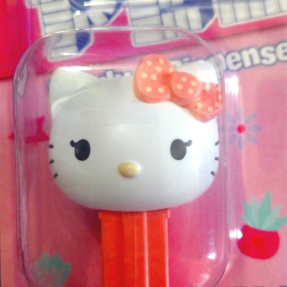 Hello kitty Pez collection - Picture 7 of 11